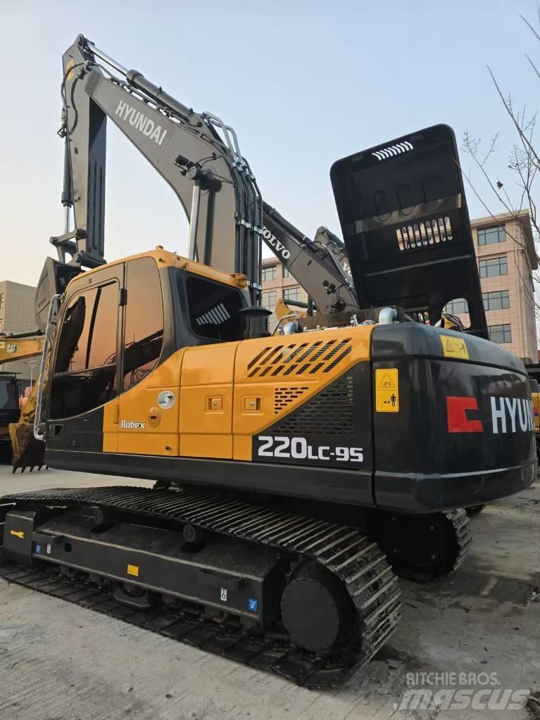 Hyundai 220—9S Bageri gusjeničari