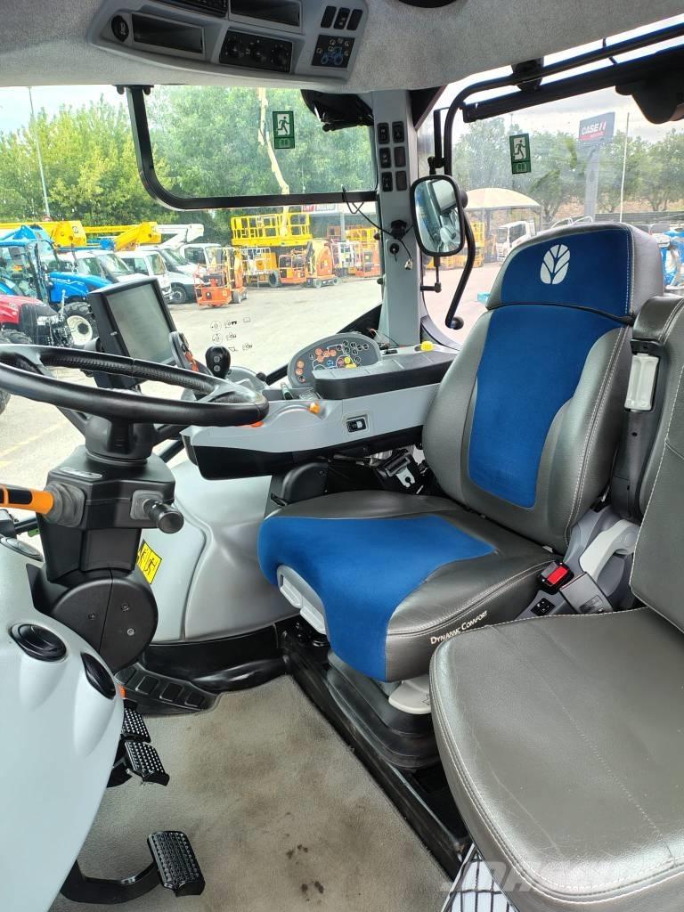 New Holland T 7.245 Traktori