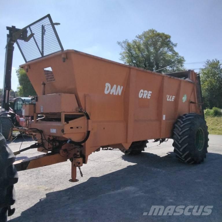 Dangreville EV 10 B1 Rasipači gnojiva