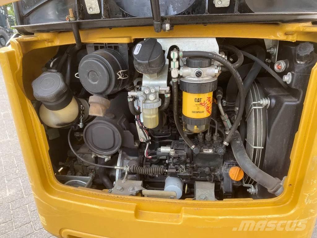 CAT 301,7D Mini bageri <7t