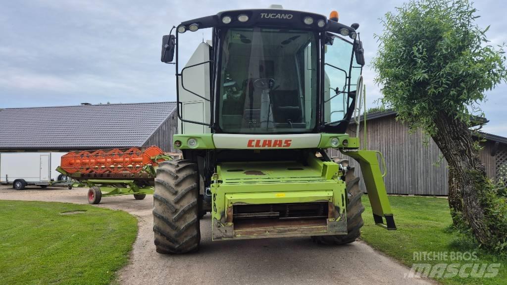 CLAAS Tucano 440 Kombajni