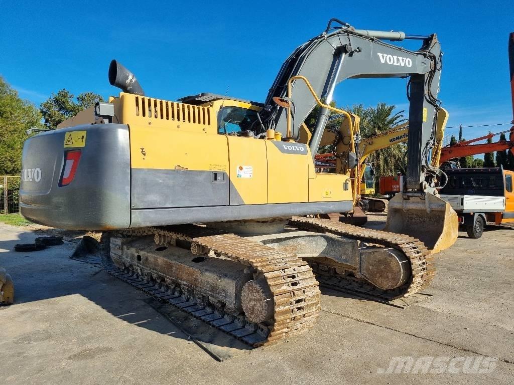 Volvo EC300DNL Bageri gusjeničari