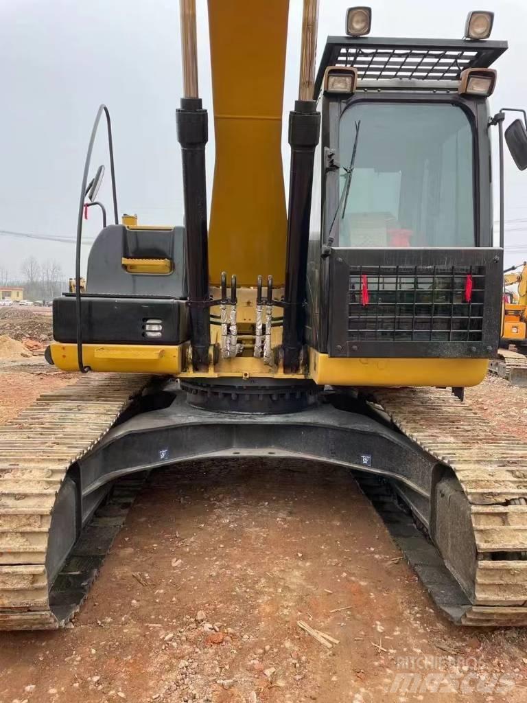 CAT 323 D L Bageri gusjeničari