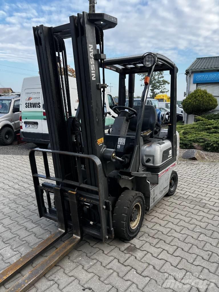 Nissan PD01A18PQ Plinski viličari
