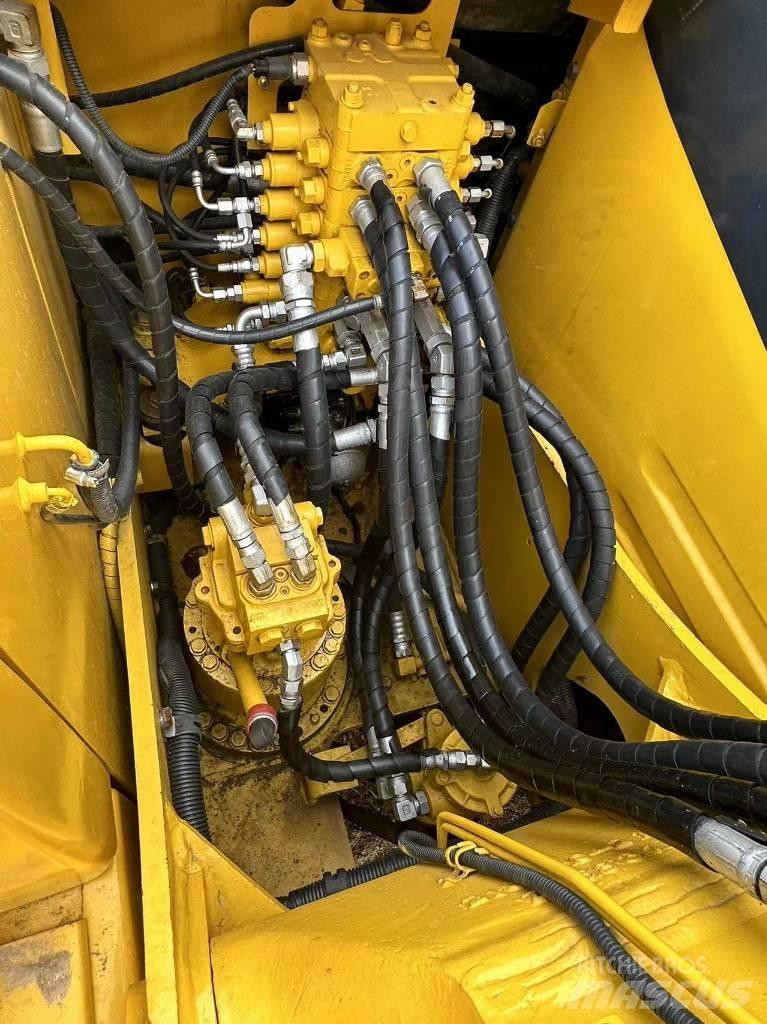 Komatsu PC 130 Bageri gusjeničari
