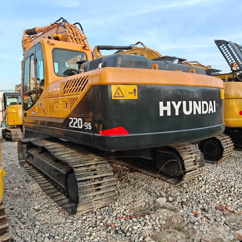 Hyundai R220-9S Bageri gusjeničari