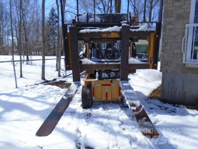 JCB LTL30 Terenski viličar