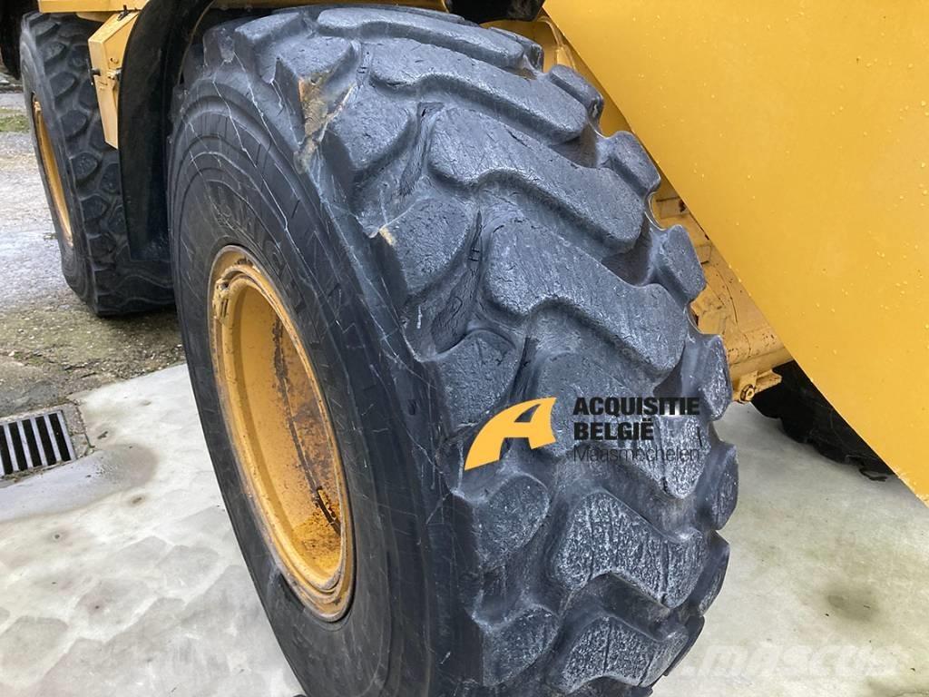 CAT 930M Utovarivači na kotačima