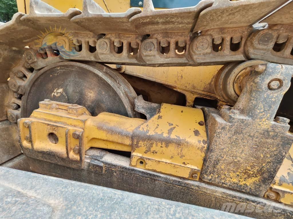 Shantui SD 22 Buldožeri gusjeničari