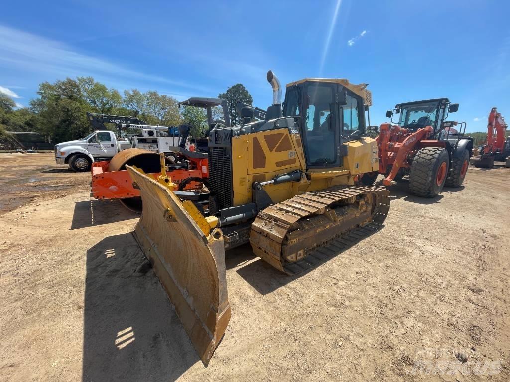 DEERE 700K Buldožeri gusjeničari