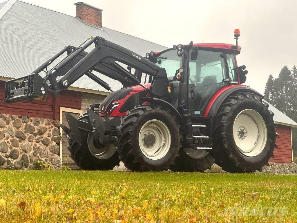 Valtra G 125 Traktori