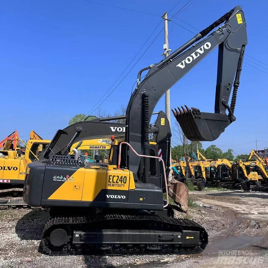 Volvo EC 240 Bageri gusjeničari