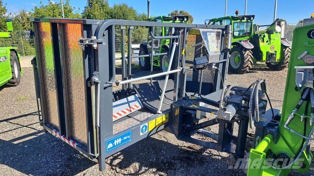 Merlo P40.17 PLUS Teleskopski viličari
