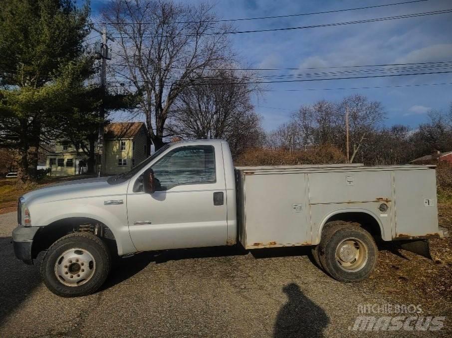 Ford F 350 XLT Kiperi