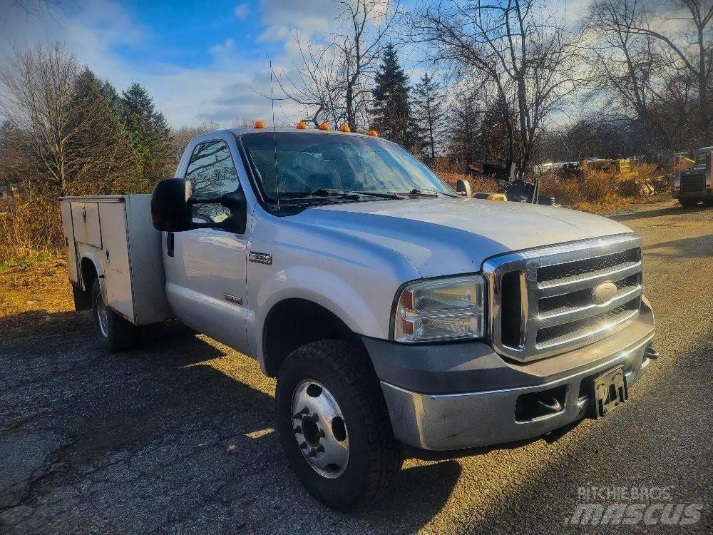Ford F 350 XLT Kiperi