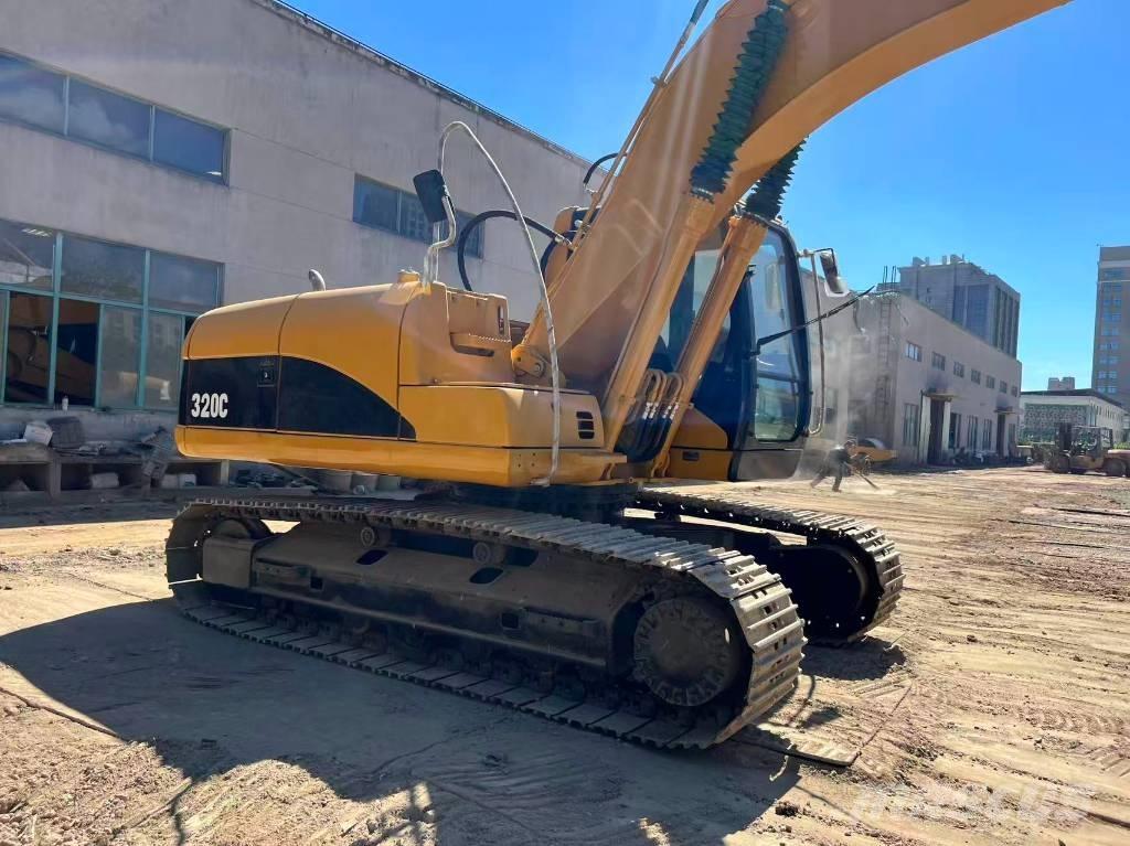 CAT 320 C L Bageri gusjeničari