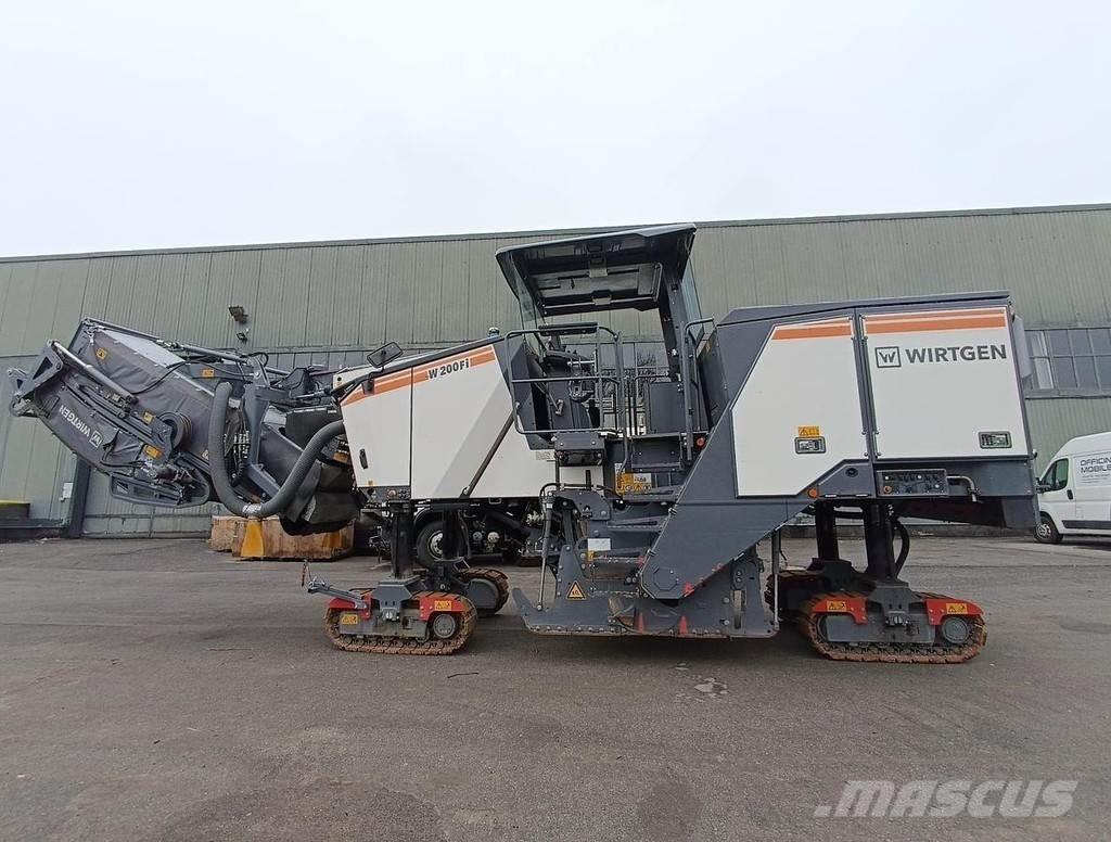 Wirtgen W200Fi Strojevi za betonsku galanteriju