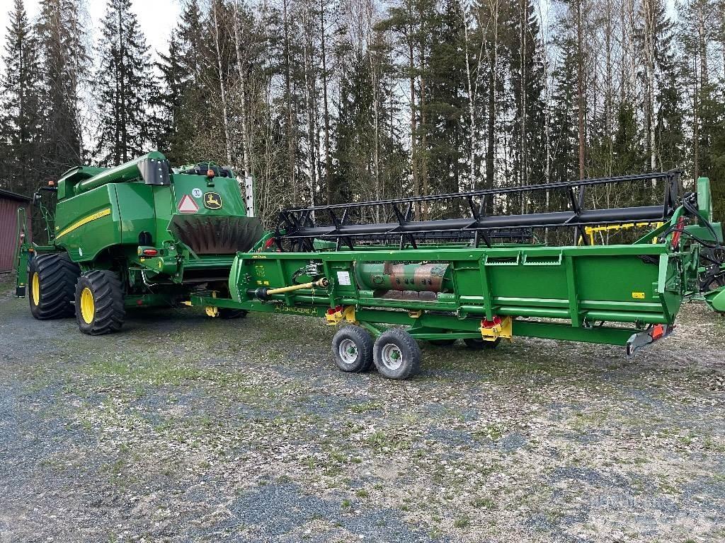 John Deere T 560 i Kombajni