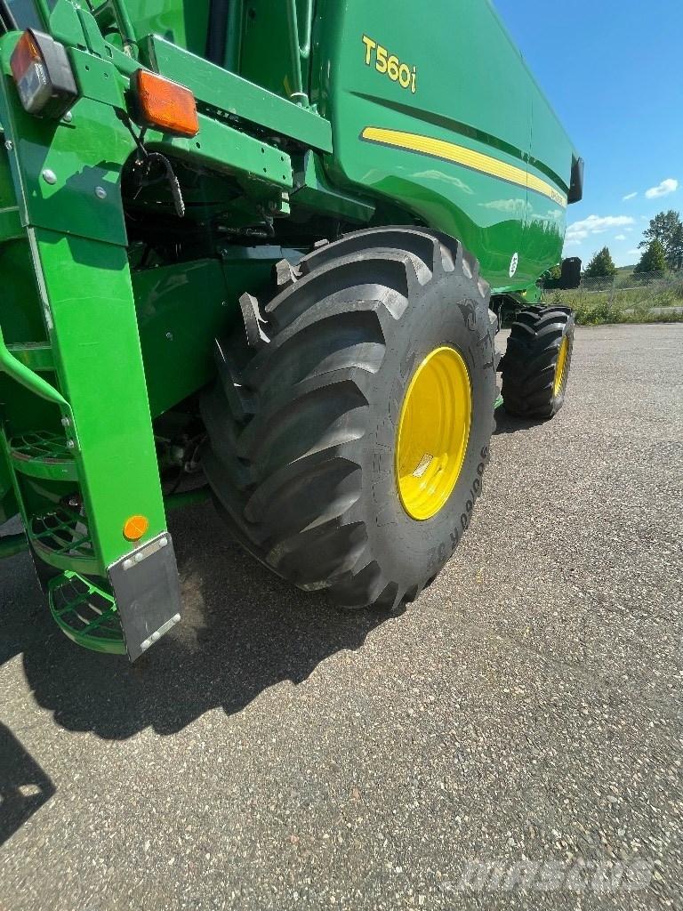 John Deere T 560 i Kombajni