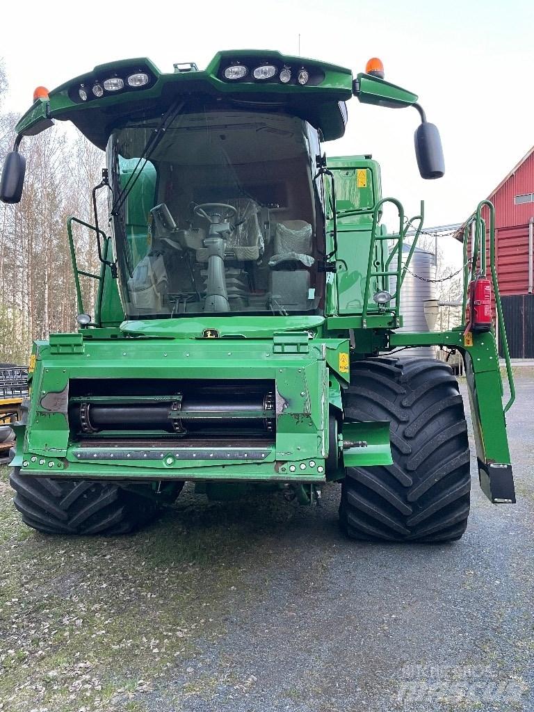 John Deere T 560 i Kombajni