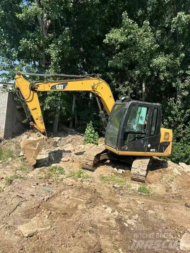 CAT 307 Bageri gusjeničari