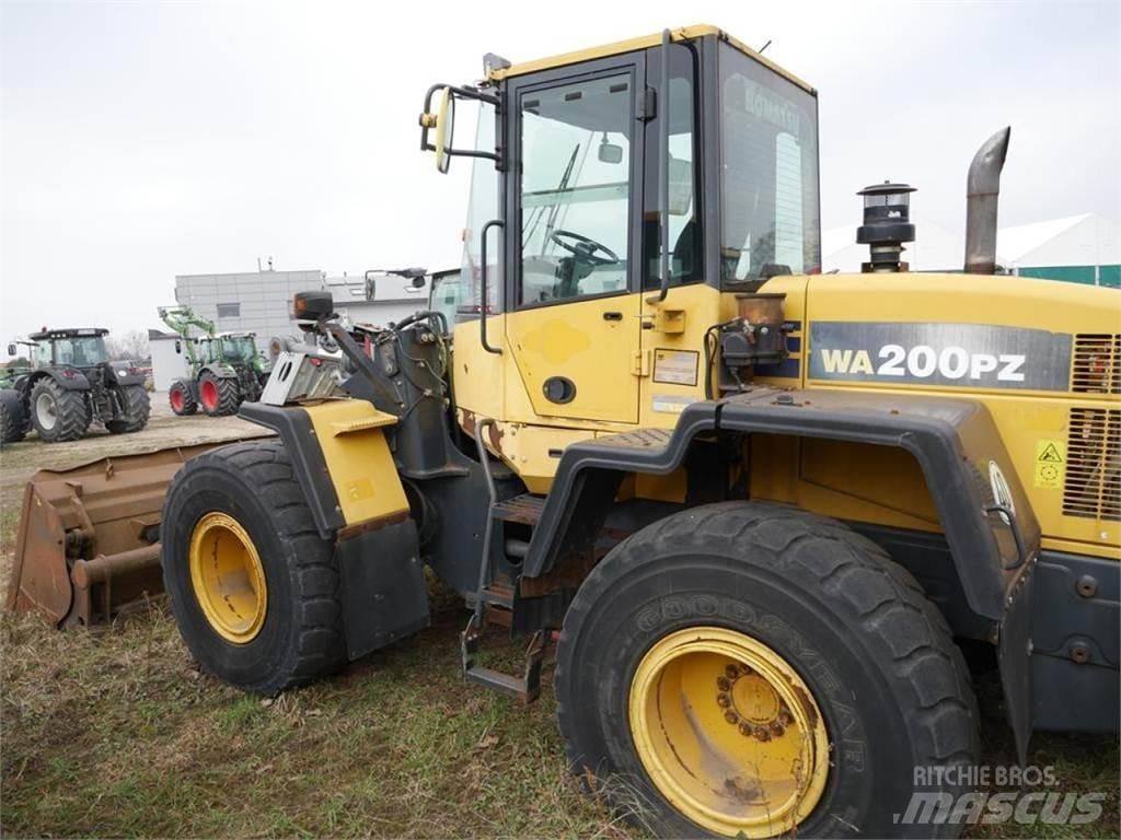 Komatsu WA 200 PZ Utovarivači na kotačima