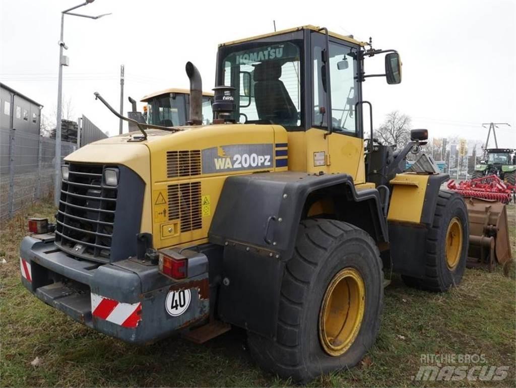Komatsu WA 200 PZ Utovarivači na kotačima