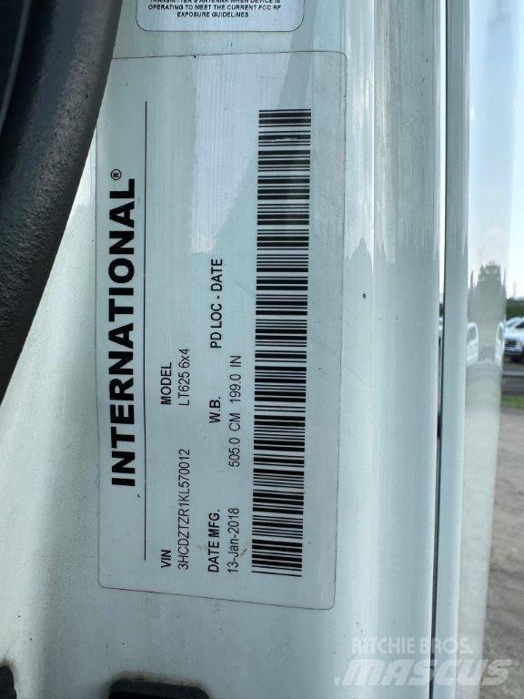 International LT Traktorske jedinice