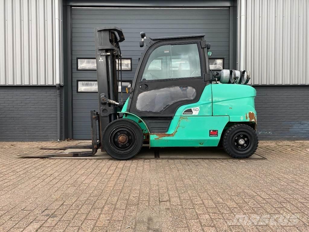 Mitsubishi FG50NT Plinski viličari