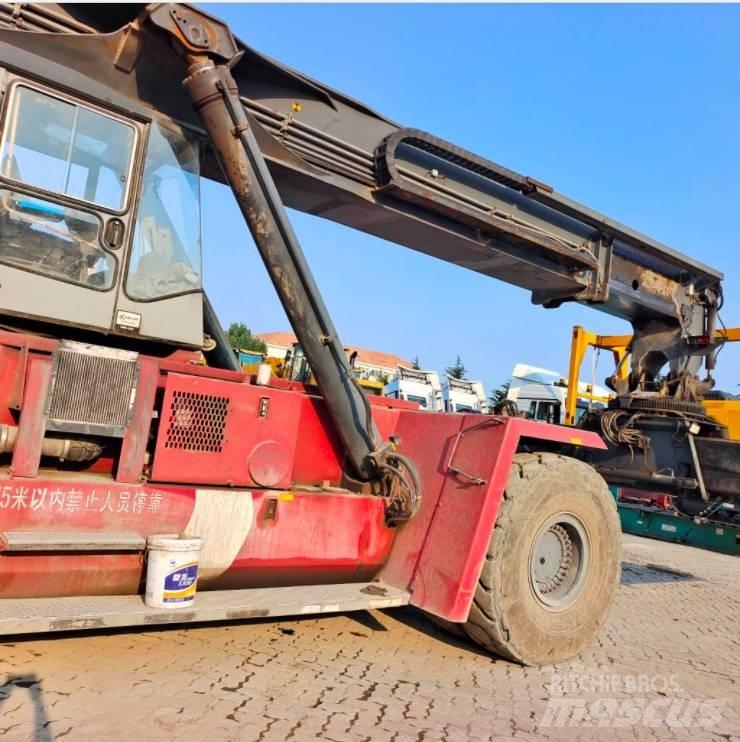Kalmar DRD 450 Dohvatni viličari