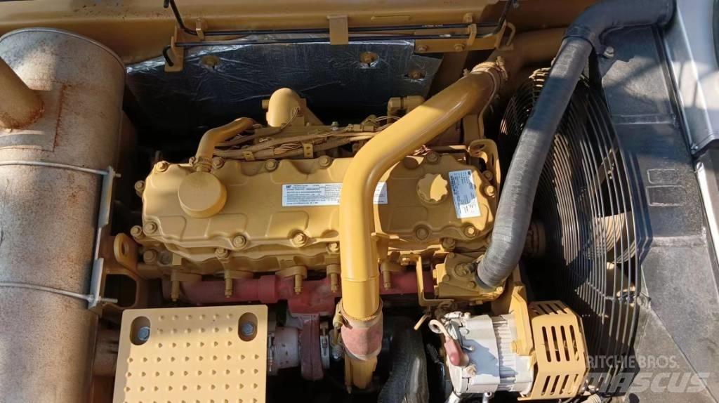 CAT 330D2L Bageri gusjeničari