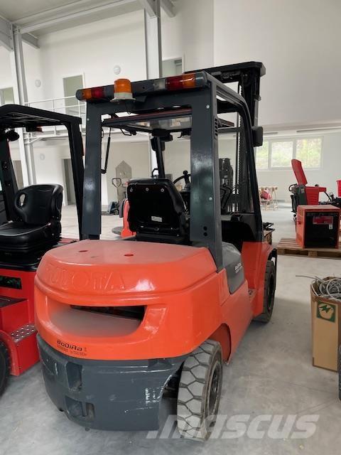 Toyota 62-7FDF30 Dizelski viličari