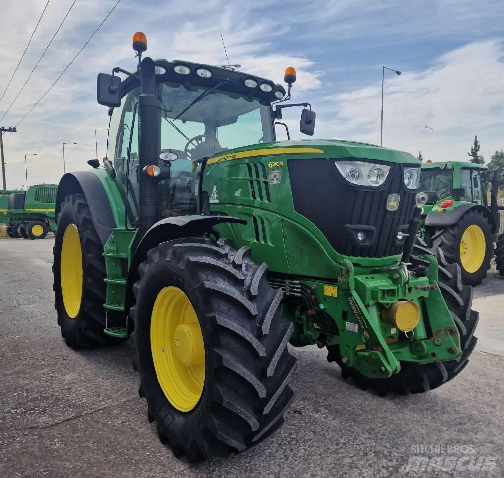 John Deere 6210 R Traktori