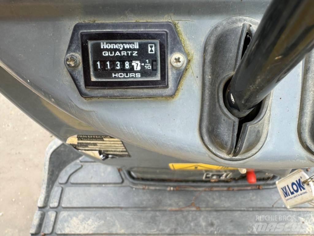 Yanmar SV08 (AH896) Mini bageri <7t