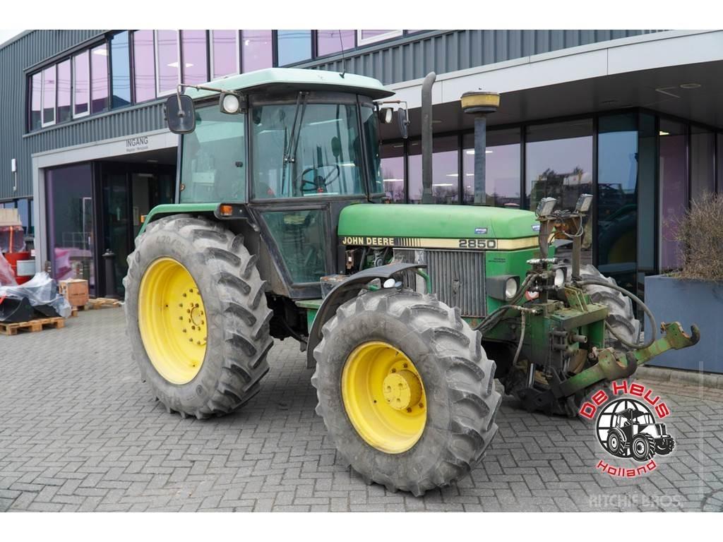 John Deere 2850 Traktori