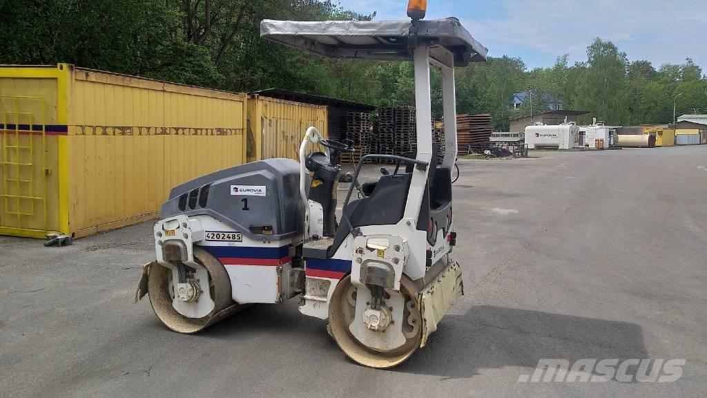 Hamm HD 12 VV Valjci sa dvojnim bubnjem