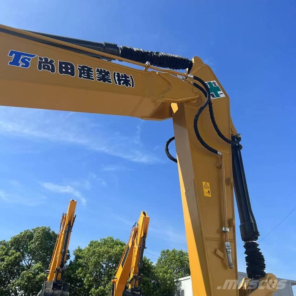 CAT 320d2 Midi bageri 7t – 12t
