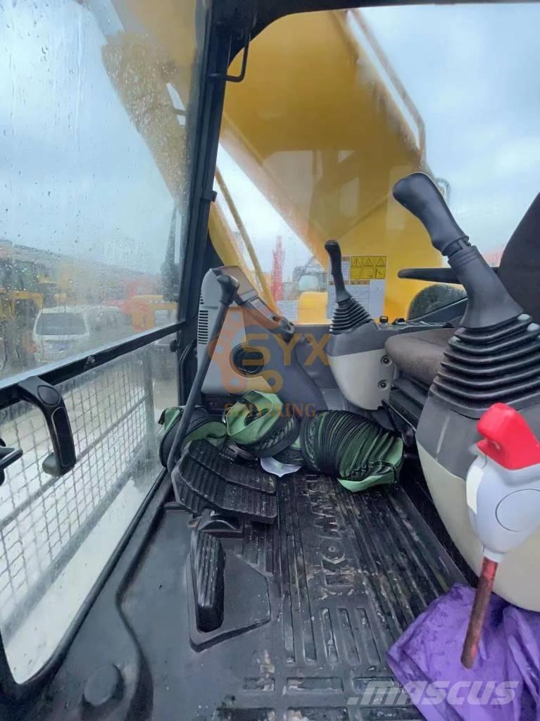 Komatsu PC 220-8 Bageri gusjeničari