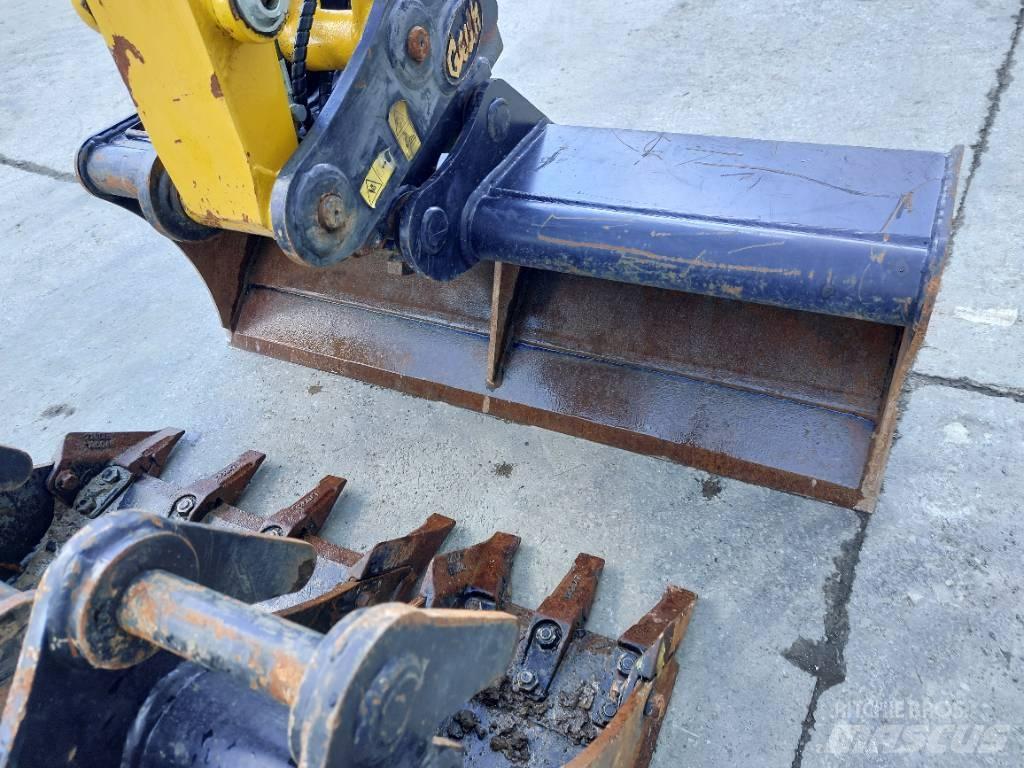 Komatsu PC26MR-5 Mini bageri <7t
