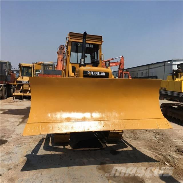 CAT D 6 D Buldožeri gusjeničari