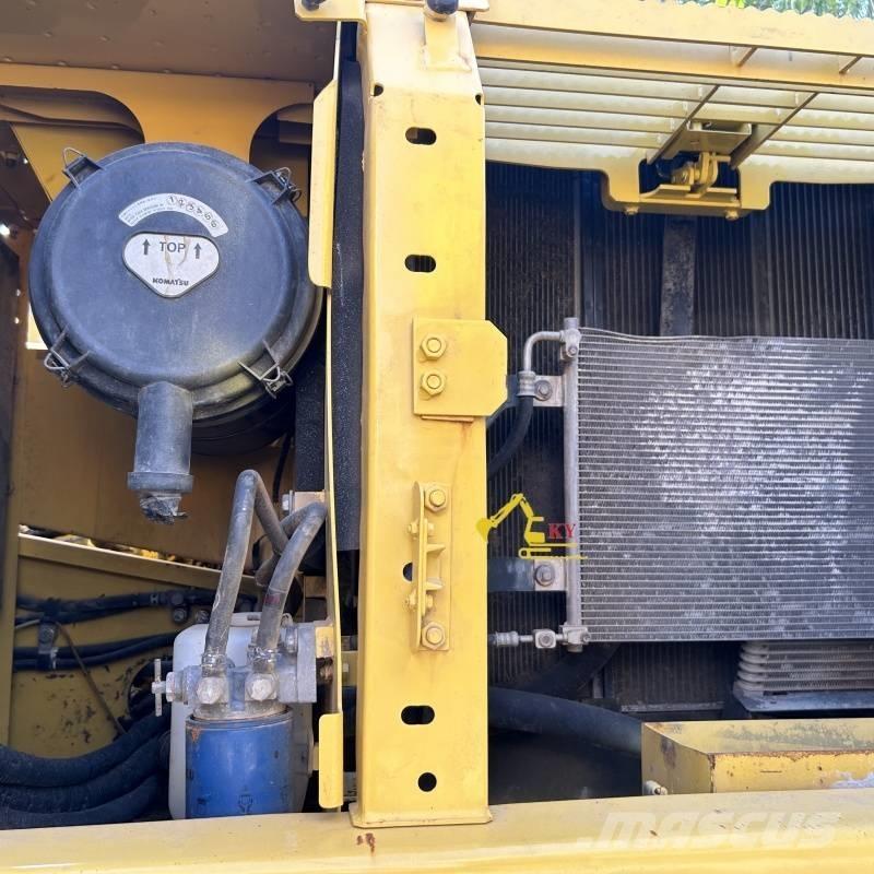 Komatsu PC 200-8 Bageri gusjeničari