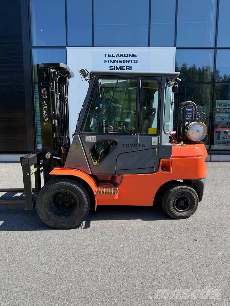 Toyota 02-7 FGF 30 Plinski viličari