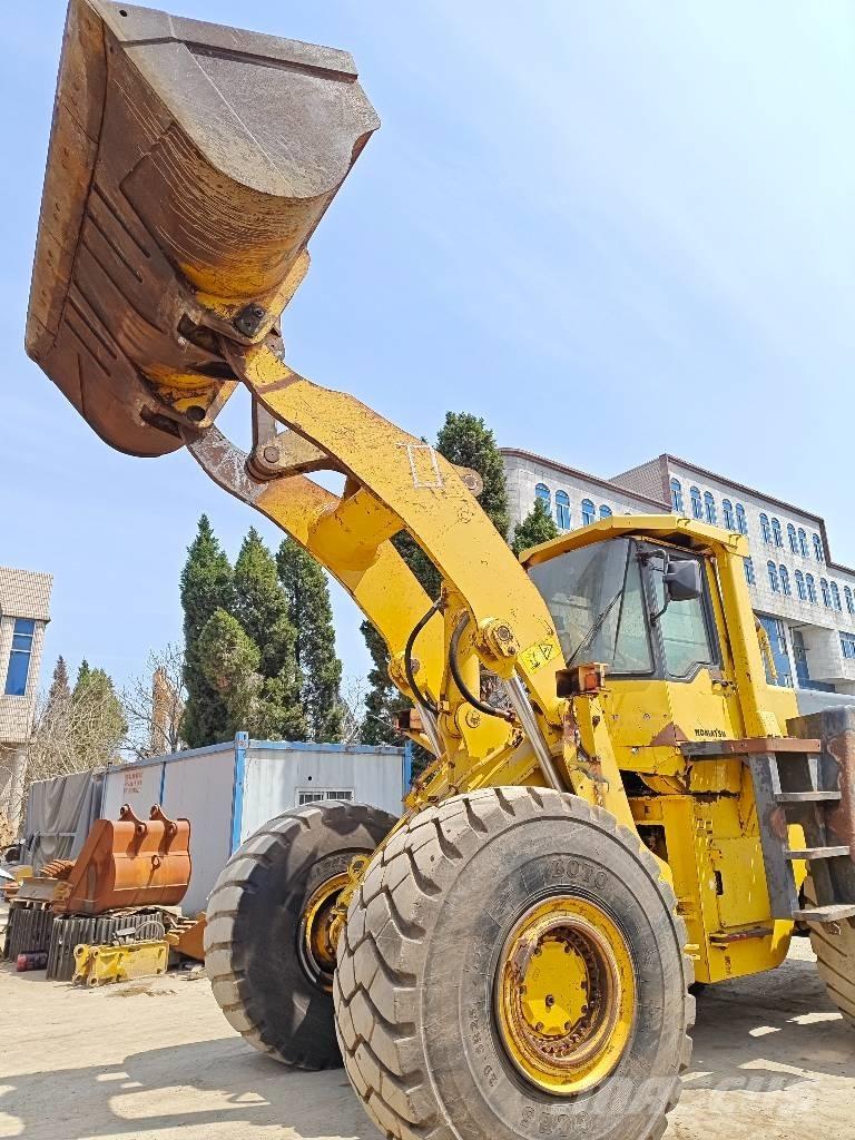 Komatsu WA 500 Utovarivači na kotačima