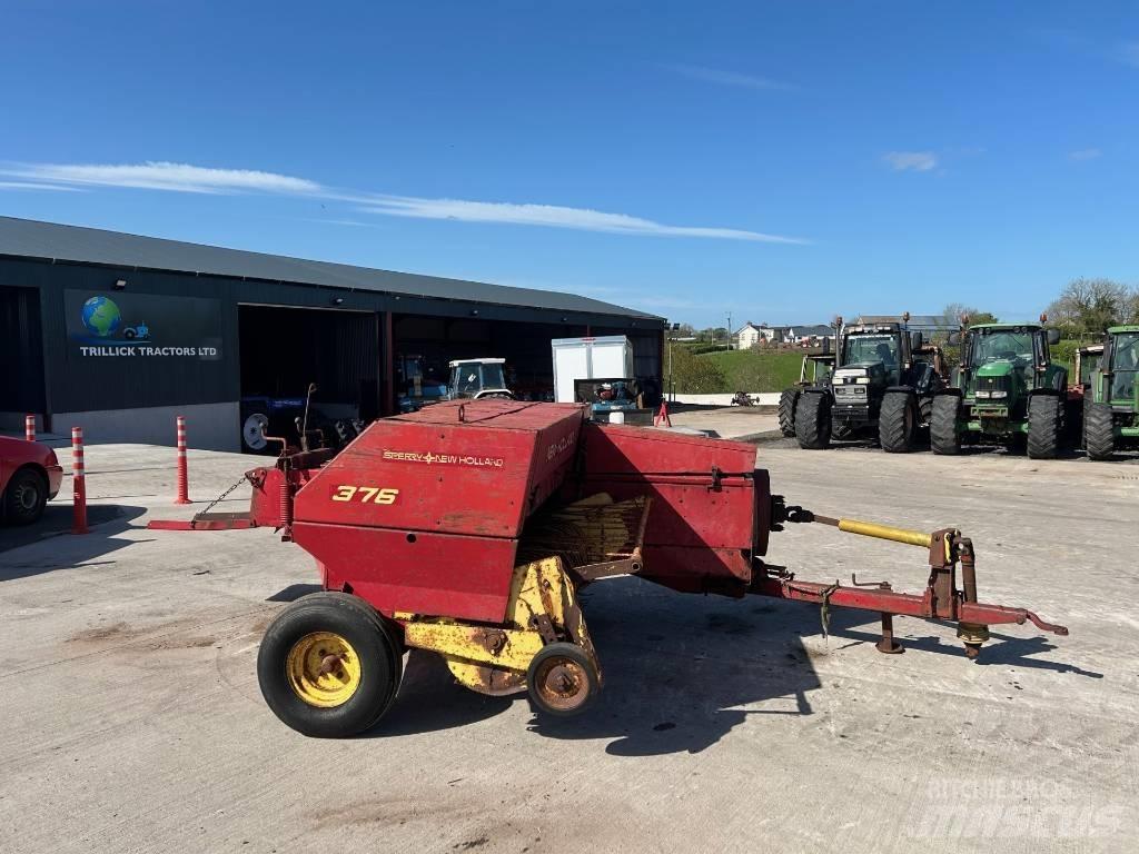 New Holland 376 Balirke za kockaste bale
