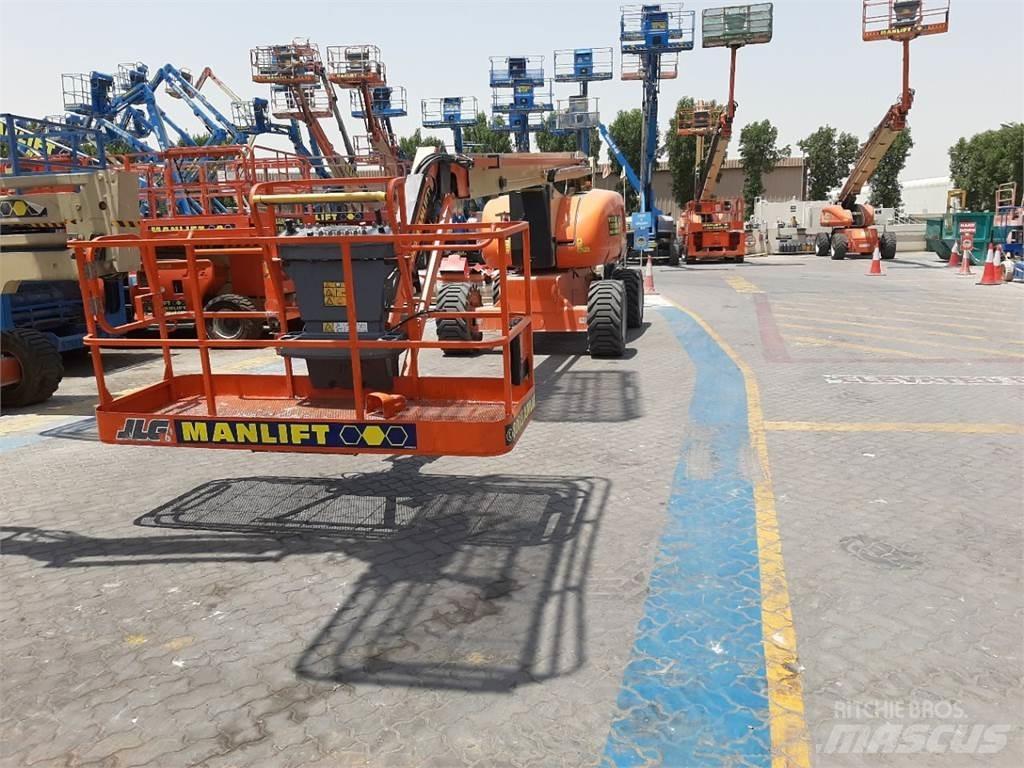 JLG 800AJ Zglobne podizne platforme