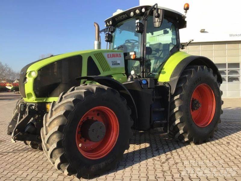 CLAAS AXION 920 Traktori