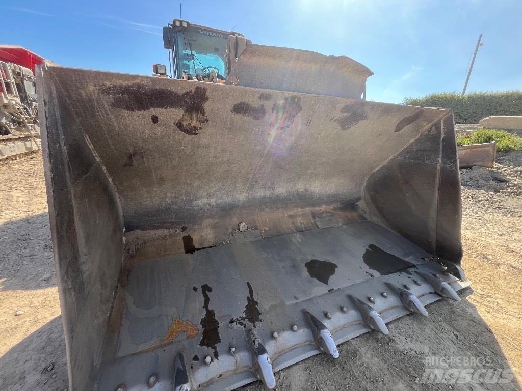 Volvo L180F Utovarivači na kotačima