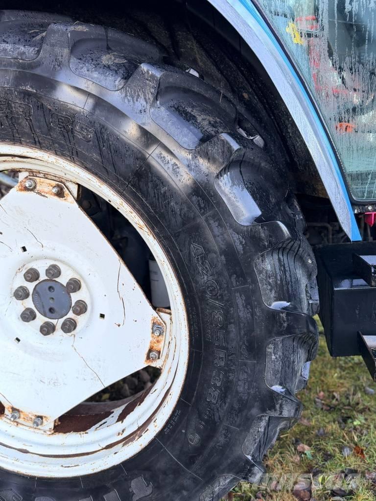 New Holland TS 110 Traktori