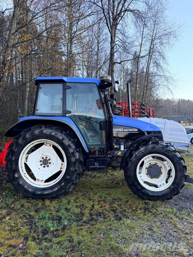 New Holland TS 110 Traktori