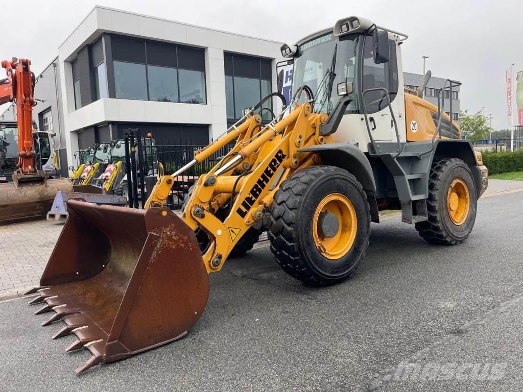 Liebherr L524 Utovarivači na kotačima